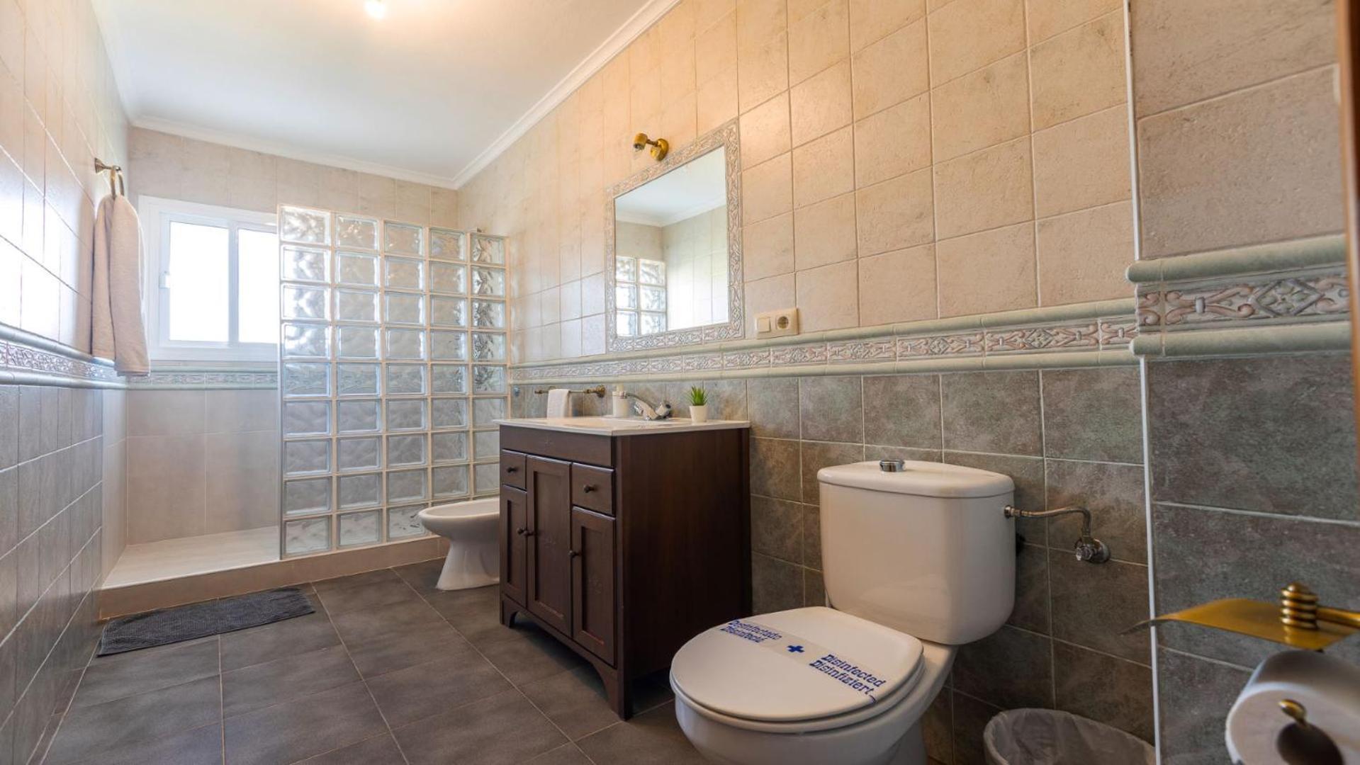 Apartamento Luz C โบโลเนีย ภายนอก รูปภาพ