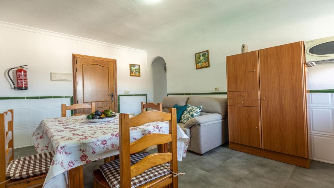 Apartamento Luz C โบโลเนีย ภายนอก รูปภาพ