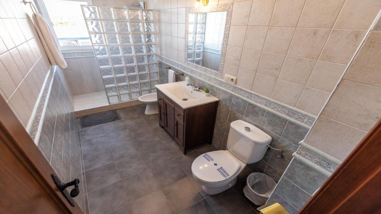 Apartamento Luz C โบโลเนีย ภายนอก รูปภาพ